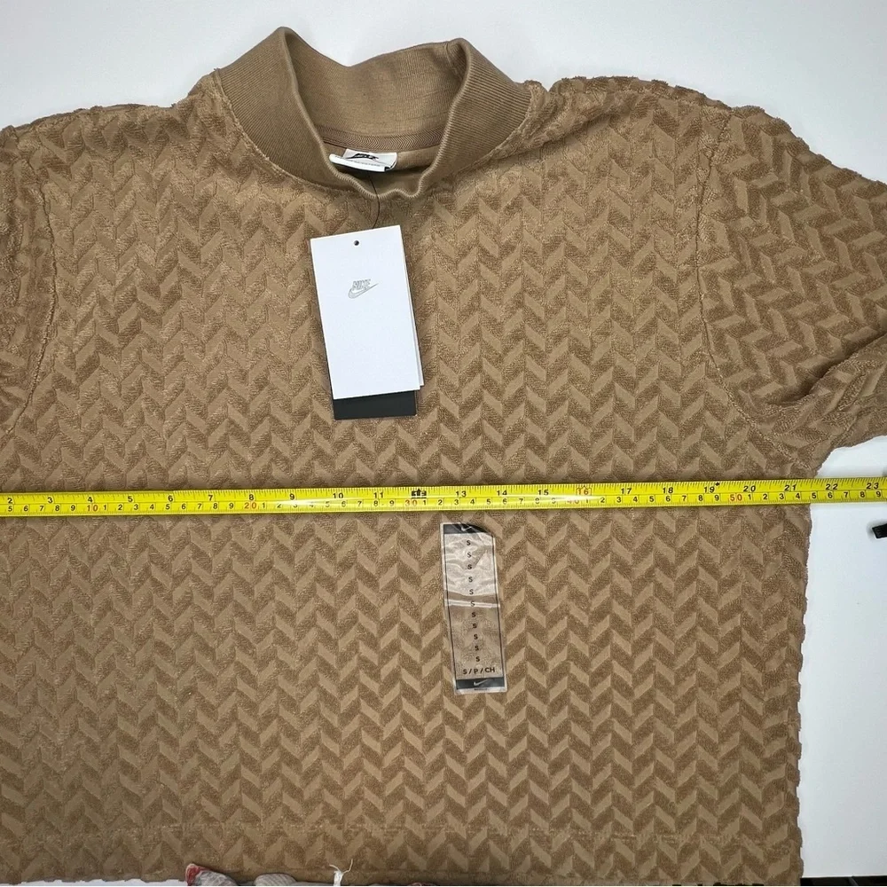 NWT Nike Sportswear Everyday Modern Allover Boxy Top Camel Size Small Cheveron - Picture 7 of 8